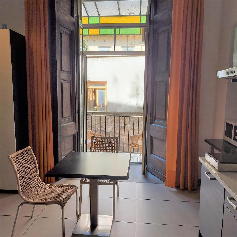 Residenza Pizzofalcone เนเปิลส์ ภายนอก รูปภาพ
